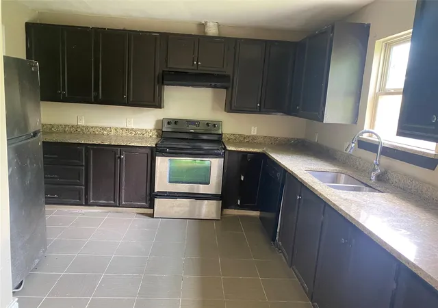 Photo 1 of Single family home for sale at 829 Fair St, Houston, TX 77088 | MLS# 54985180 | Listing updated on 2026-06-26