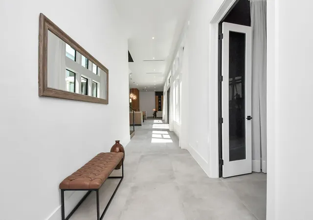 4th image of 5414 John Dreaper Dr, Houston, TX 77056 | MLS# 53907823