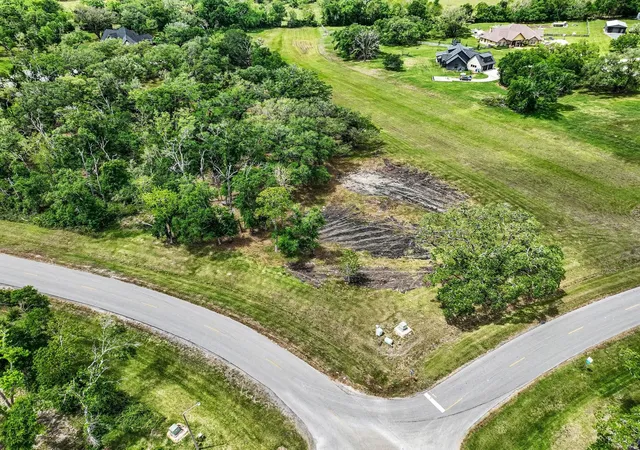 Photo 2 of Land for sale at 375 Thousand Oaks Dr, Angleton, TX 77515 | MLS# 10008374 | Listing updated on 2026-09-01