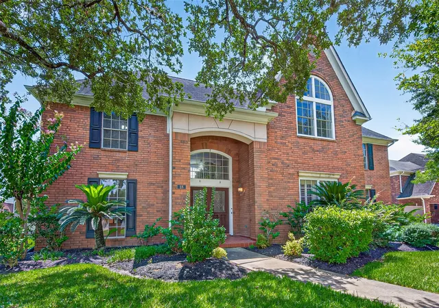 2nd image of 18 Tredington St, Sugar Land, TX 77479 | MLS# 56207817