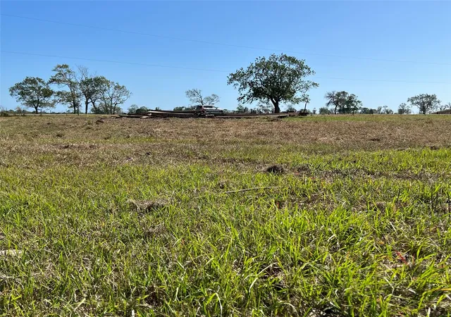 2nd image of 000 Redfish Dr, Hitchcock, TX 77563 | MLS# 81807151