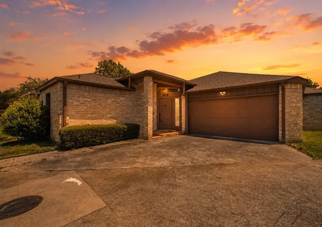1st image of 1516 Beaconshire Rd, Houston, TX 77077 | MLS# 75223483