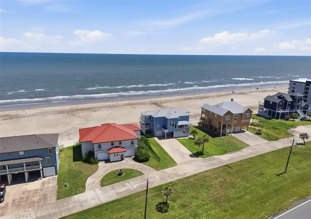 Photo 3 of Single family home for sale at 11851 Sunbather Ln, Galveston, TX 77554 | MLS# 89185676 | Listing updated on 2026-09-18