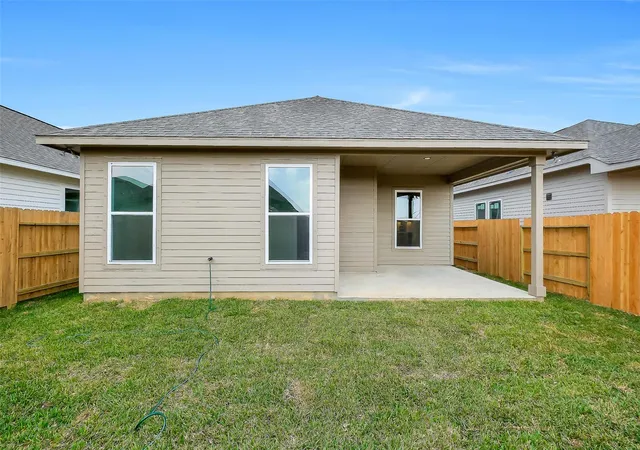23rd image of 818 Countryside Glade Ln, Bonney, TX 77583 | MLS# 86431292