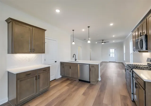 5th image of 818 Countryside Glade Ln, Bonney, TX 77583 | MLS# 86431292