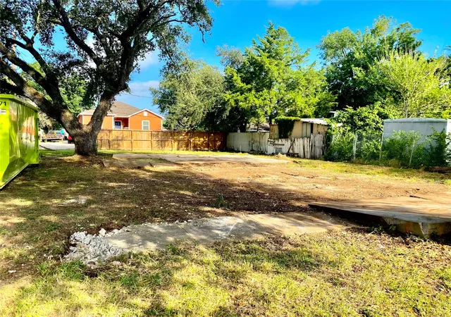 Photo 1 of Land for sale at 608 S East Ave, Wharton, TX 77488 | MLS# 68289924 | Listing updated on 2026-08-29