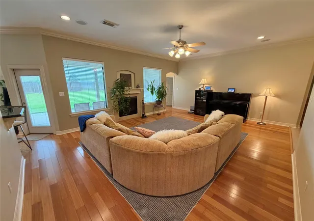 Photo 4 of Single family home for sale at 1448 S Bluebonnet Ln, Angleton, TX 77515 | MLS# 32551893 | Listing updated on 2026-06-01