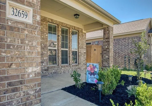 Homes for sale in Brookshire, TX | 32659 Timber Point Dr, Brookshire, TX 77423 | MLS# 35308853