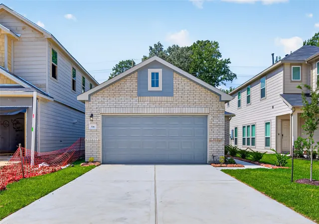 Photo 1 of Single family home for sale at 516 Emerald Thicket, Huffman, TX 77336 | MLS# 78443482 | Listing updated on 2026-09-19