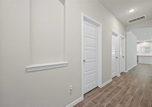 Photo 4 of Single family home for sale at 516 Emerald Thicket, Huffman, TX 77336 | MLS# 78443482 | Listing updated on 2026-09-19