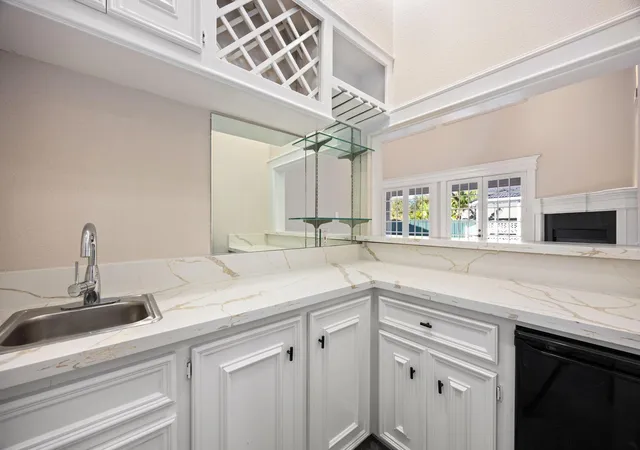 5th image of 1002 Island Vw, Kemah, TX 77565 | MLS# 5797071