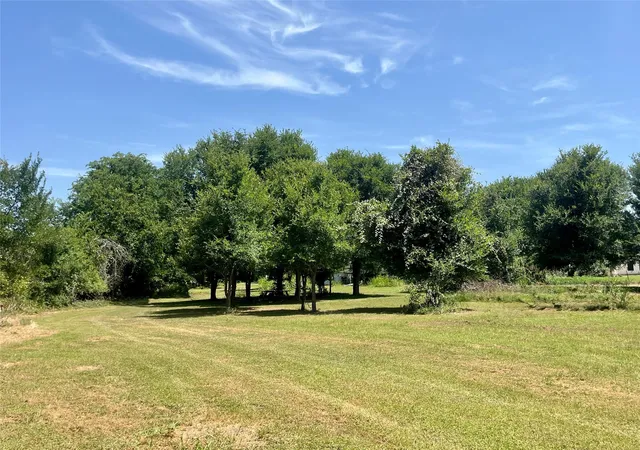 5th image of 198 Riverside Dr, La Grange, TX 78945 | MLS# 76606623