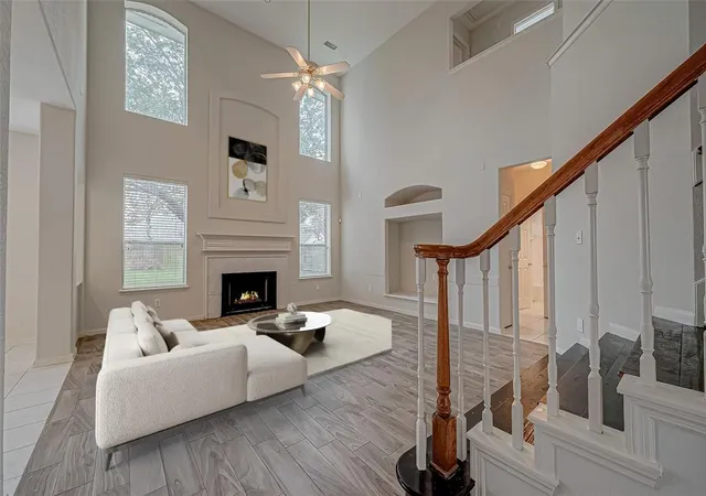 Photo 4 of Single family home for sale at 10210 Squirehill Ct, Houston, TX 77070 | MLS# 68997006 | Listing updated on 2026-09-08