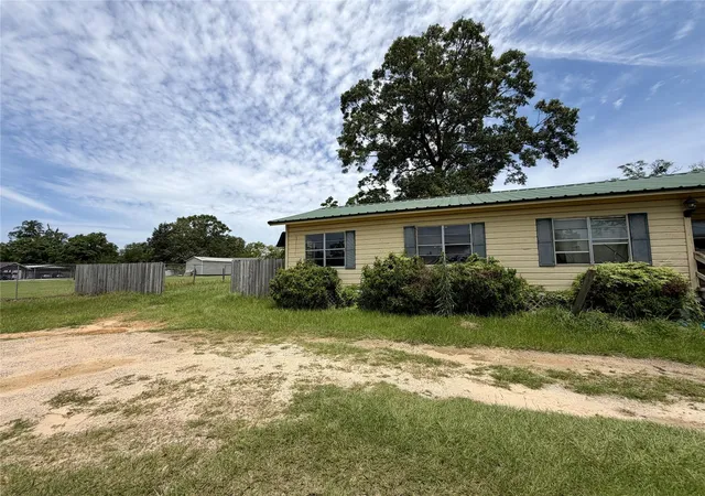 Homes for sale in Kirbyville, TX | 516 W Martin Luther King St, Kirbyville, TX 75956 | MLS# 15861242