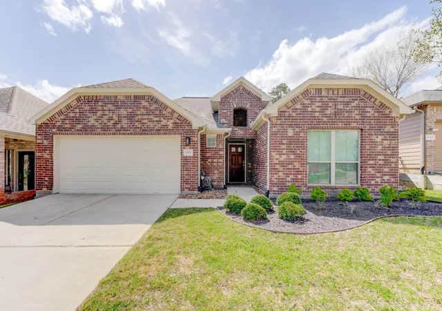 Photo 1 of Sale Pending at 11913 Mockingbird Ln, Montgomery, TX 77356 | MLS# 69926663 | Listing updated on 2026-09-02