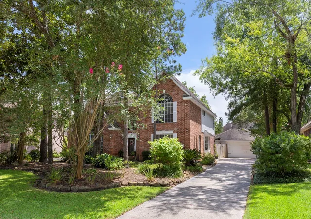 Photo 2 of Single family home for sale at 63 Driftoak Cir, Spring, TX 77381 | MLS# 9863187 | Listing updated on 2026-07-28