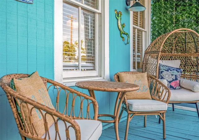 2nd image of 1208 Avenue K, Galveston, TX 77550 | MLS# 11831079