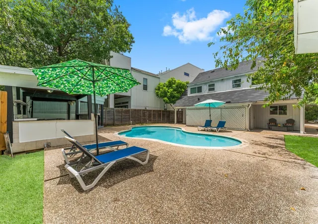 3rd image of 6013-6015 San Felipe St, Houston, TX 77057 | MLS# 52704465