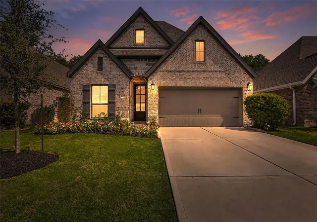 Photo 3 of Single family home for sale at 8499 International Fls Dr, Porter, TX 77365 | MLS# 24898059 | Listing updated on 2026-10-04