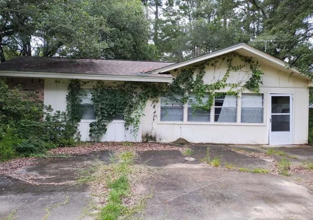 Homes for sale in Kirbyville, TX | 1806 S Elizabeth Ave, Kirbyville, TX 75956 | MLS# 4037923
