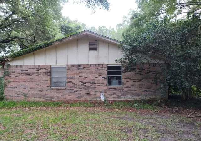 Homes for sale in Kirbyville, TX | 1806 S Elizabeth Ave, Kirbyville, TX 75956 | MLS# 4037923