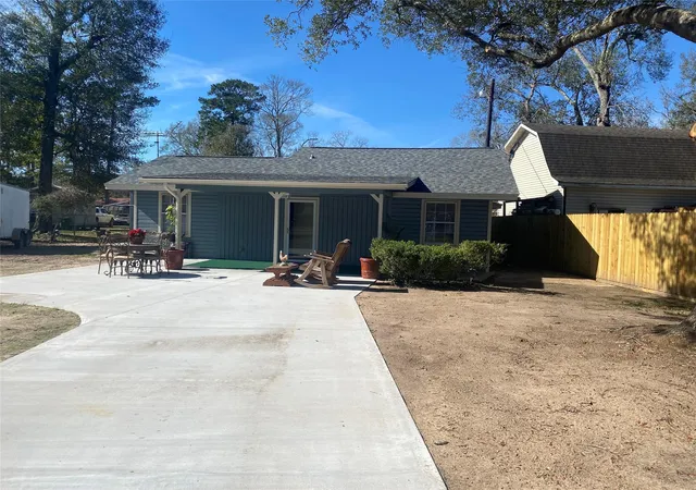 Photo 23 of Single family home for sale at 902 S Holly Ave, Cleveland, TX 77327 | MLS# 40806356 | Listing updated on 2026-06-29