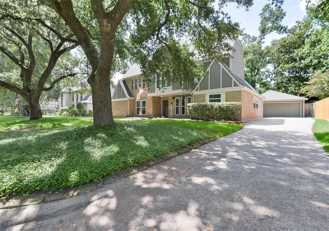 Photo 2 of Single family home for sale at 3430 Willow Ridge Dr, Kingwood, TX 77339 | MLS# 47008525 | Listing updated on 2026-09-13