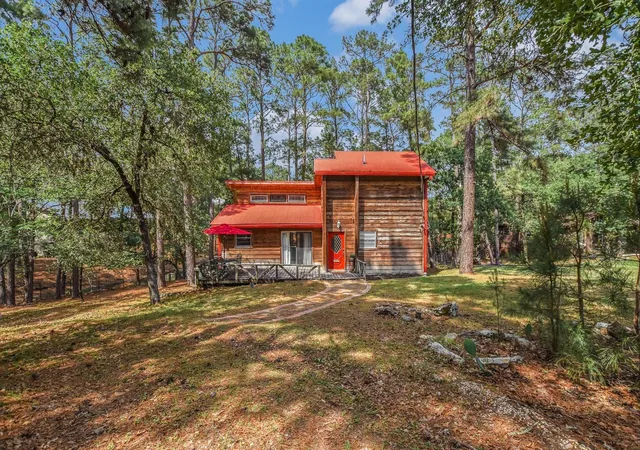 Homes for sale in La Grange, TX | 124 Broken Bow Rd, La Grange, TX 78945 | MLS# 87820415