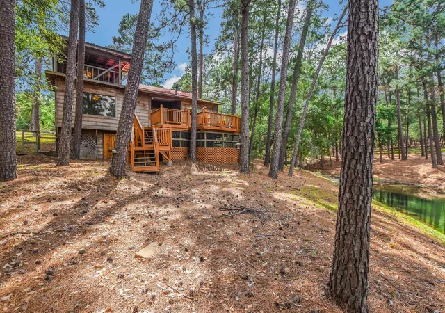 Homes for sale in La Grange, TX | 124 Broken Bow Rd, La Grange, TX 78945 | MLS# 87820415