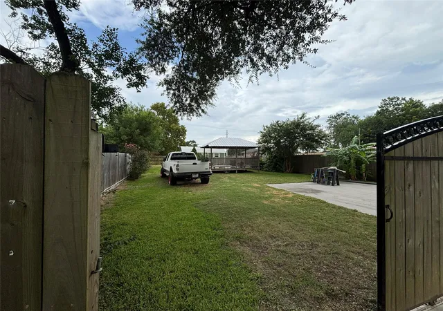 Photo 3 of Land for sale at 2213 1st Avenue N, Texas City, TX 77590 | MLS# 42526860 | Listing updated on 2026-07-30