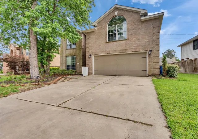 Photo 3 of Single family home for sale at 8514 Sports Hvn Dr, Humble, TX 77346 | MLS# 37911105 | Listing updated on 2026-08-27