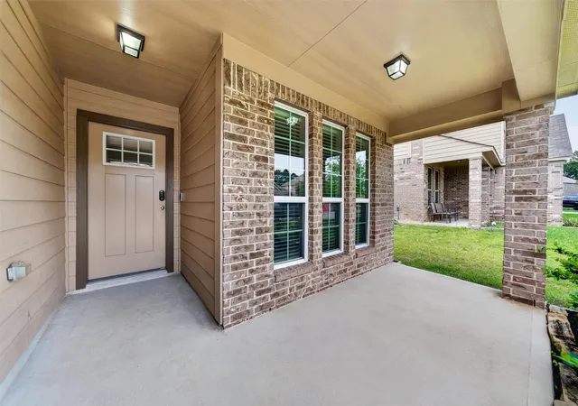 Photo 2 of Sale Pending at 6515 Cypresswood Summit Dr, Humble, TX 77338 | MLS# 86412314 | Listing updated on 2026-08-28