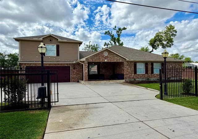 Photo 1 of Single family home for sale at 14110 Brownsville St, Houston, TX 77015 | MLS# 10693303 | Listing updated on 2026-08-29