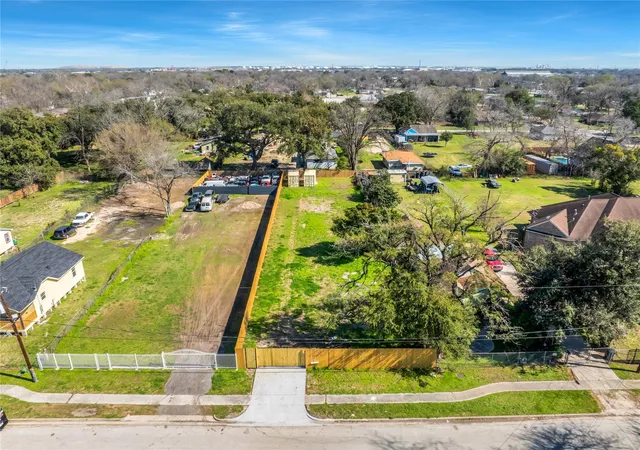 Photo 3 of Land for sale at 3822 Lavender St, Houston, TX 77026 | MLS# 23418374 | Listing updated on 2026-07-29