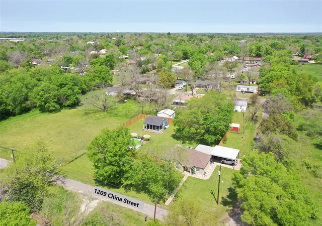 Homes for sale in Teague, TX | 1209 China St, Teague, TX 75860 | MLS# 77202443