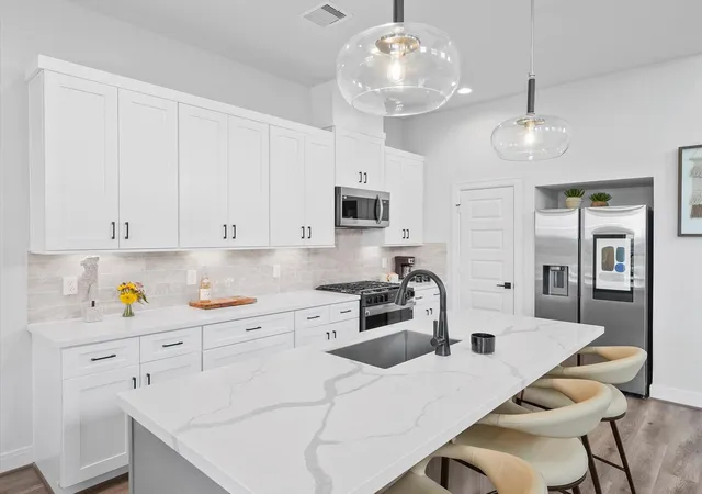 3rd image of 9218 Washington Heights St, Houston, TX 77063 | MLS# 41398667