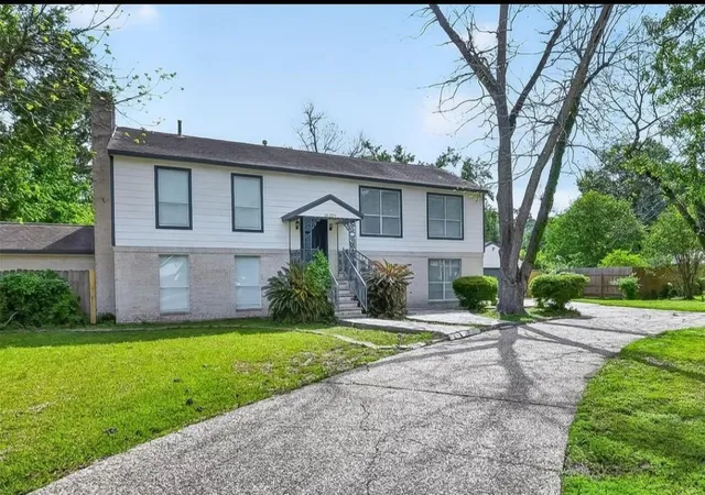 Photo 3 of Single family home for sale at 16219 Amcreek Rd, Houston, TX 77068 | MLS# 55168501 | Listing updated on 2026-07-24
