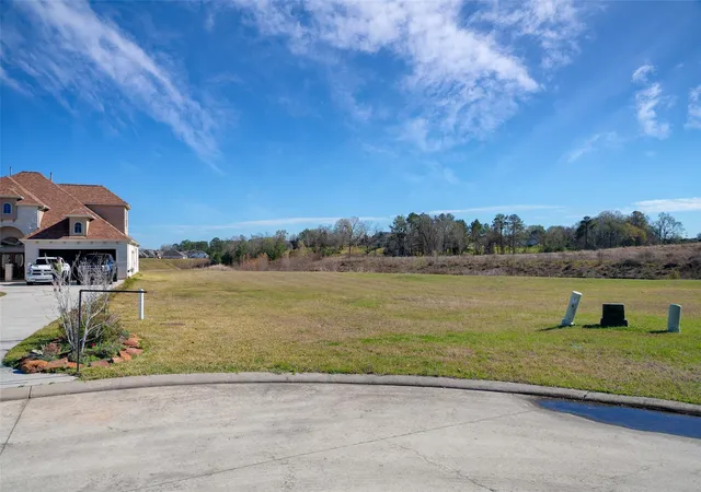Photo 3 of Land for sale at 10 Waterstone Ct, Montgomery, TX 77356 | MLS# 88434942 | Listing updated on 2026-06-13