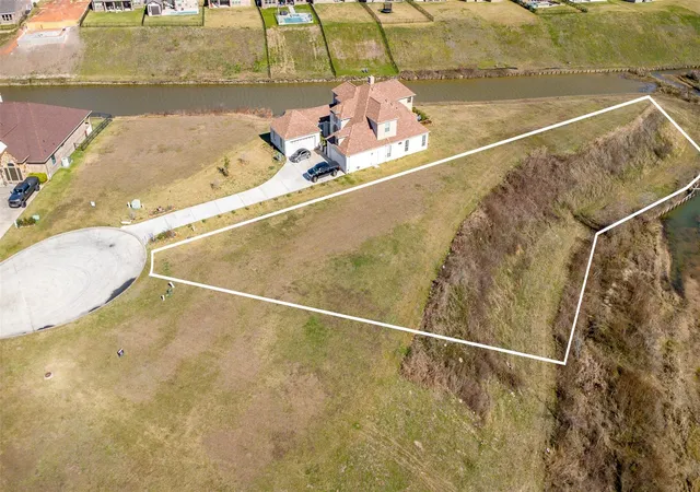 Photo 4 of Land for sale at 10 Waterstone Ct, Montgomery, TX 77356 | MLS# 88434942 | Listing updated on 2026-06-13