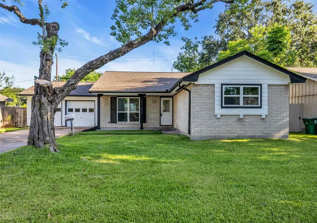 1st image of 6930 Neff St, Houston, TX 77074 | MLS# 30985198
