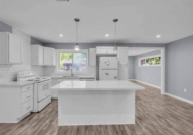 5th image of 6930 Neff St, Houston, TX 77074 | MLS# 30985198