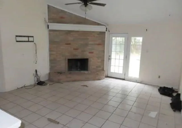 4th image of 2813 Highlawn Ter, Fort Worth, TX 76133 | MLS# 97409403
