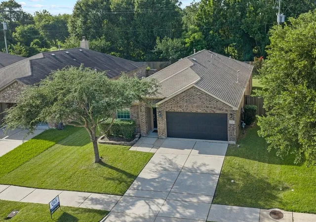 1st image of 1135 Treasure Ct, Baytown, TX 77521 | MLS# 4302679