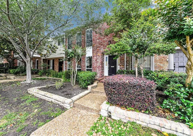 2nd image of 5878 Valley Forge Dr #149, Houston, TX 77057 | MLS# 52183993