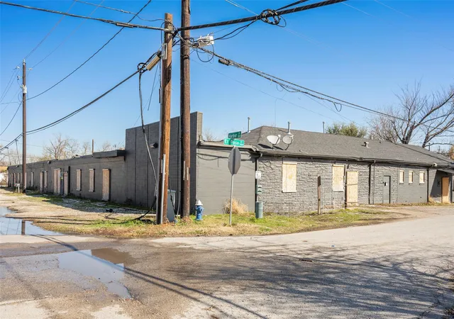 7th image of 933 Harbor St #12, Houston, TX 77020 | MLS# 70697758