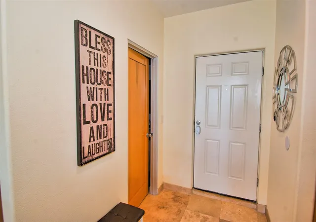 Photo 4 of Condo for sale at 9420 Seawall Blvd #302, Galveston, TX 77554 | MLS# 77667891 | Listing updated on 2026-08-01
