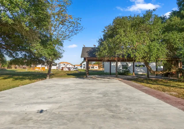 5th image of 21803 Red Oak View Court, Tomball, TX 77375 | MLS# 38159786