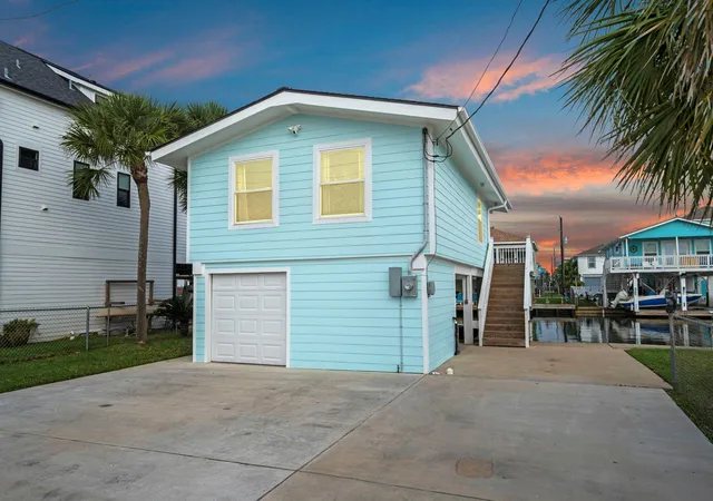 Photo 2 of Single family home for sale at 16708 Cabeza De Vaca, Galveston, TX 77554 | MLS# 39329472 | Listing updated on 2026-08-18