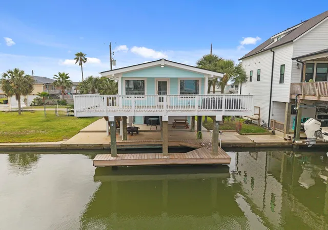 Photo 3 of Single family home for sale at 16708 Cabeza De Vaca, Galveston, TX 77554 | MLS# 39329472 | Listing updated on 2026-08-18