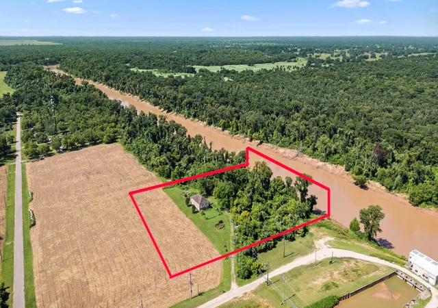 Photo 1 of Land for sale at 3505 Miller Rd, Rosharon, TX 77583 | MLS# 52624837 | Listing updated on 2025-11-12